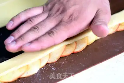 Make Rose apple pie step 7