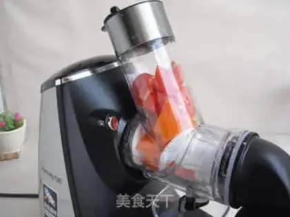 Make Tomato carrot juice step 1