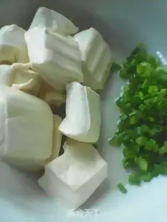Make Tofu fish head soup step 1