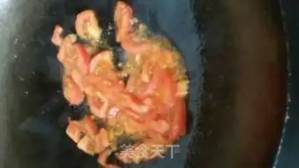Make Tomato meat and vegetable soup step 1