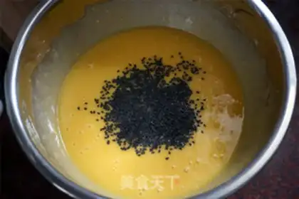 Make Handmade egg rolls step 5