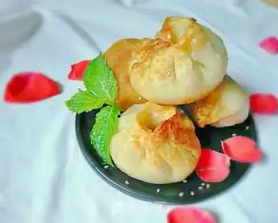 Make Hot noodle bun step 14