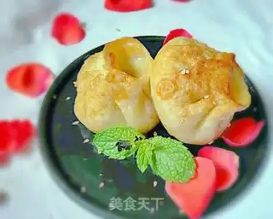 Make Hot noodle bun step 18