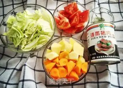 Make Pork canned soup step 0