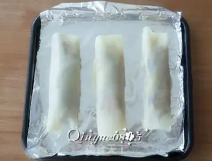 Make Duck rolls step 9