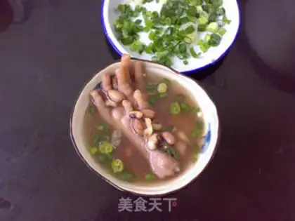 Make Boot peanuts cooking chicken claws step 5