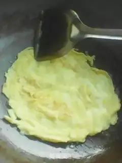 Make Scrambled egg omelet step 1