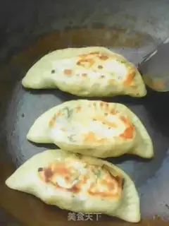 Make Scrambled egg omelet step 9