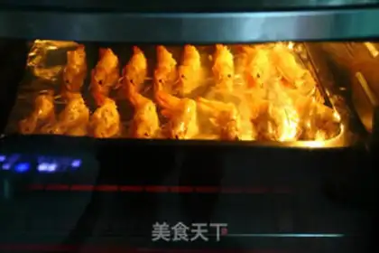 Make Healthy and nutritious garlic roasted shrimp step 3