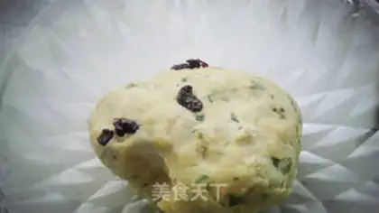 Make Onion hoof crackers step 3