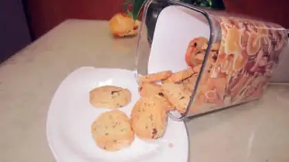 Make Onion hoof crackers step 6