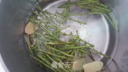 Make Soup with twigs step 3