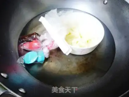 Make Pink pig cake step 18