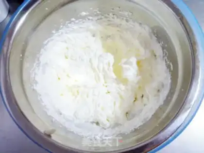 Make Pink pig cake step 19