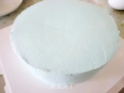 Make Pink pig cake step 22