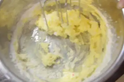 Make Grape soufflé step 1