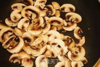 Make Mushrooms, truffled steak step 2