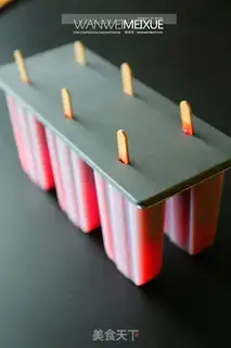 Make Peachberry fruit popsicles step 5