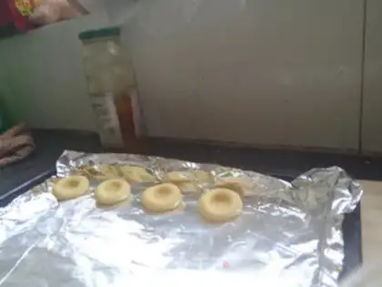 Make Mango sauce cookies step 1
