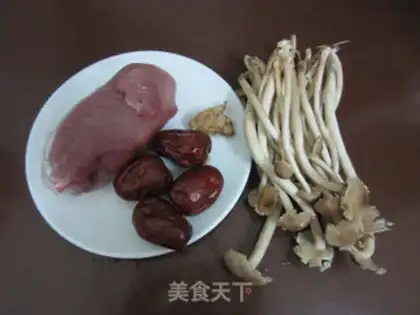 Make Tea, mushrooms, pork soup step 0