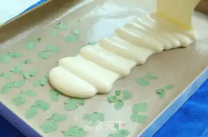 Make Flamingo cake roll step 13