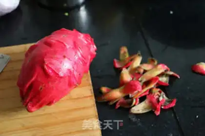 Make Frozen dragon-fruit step 0