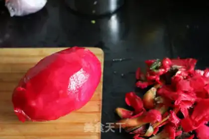 Make Frozen dragon-fruit step 1