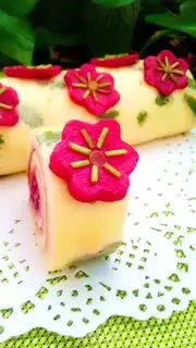 Make Flamingo cake roll step 22