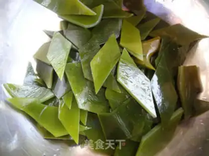 Make Belt beef soup step 1