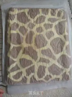 Make A giraffe roll step 17