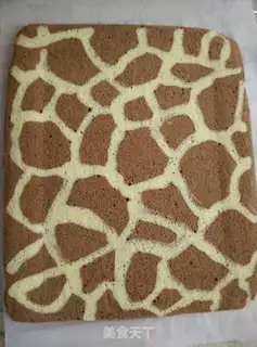 Make A giraffe roll step 18