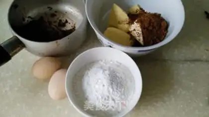 Make Red sugar date mud cake step 2