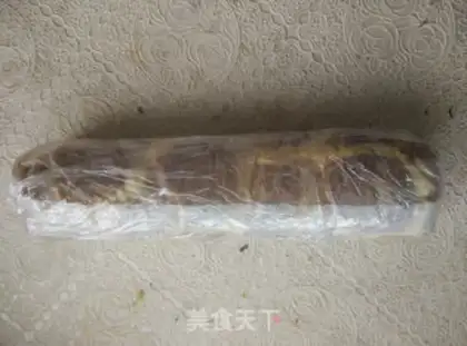 Make A giraffe roll step 21