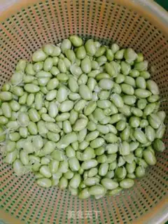 Make Squeeze the beans step 0