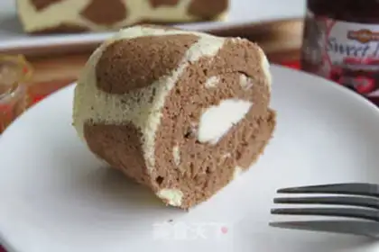 Make A giraffe roll step 22