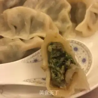 Make Pyramid dumplings step 6
