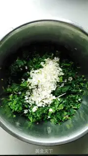 Make Rop leaves buns step 3