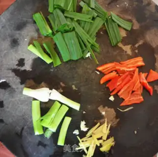Make Chili garlic sprouts step 4