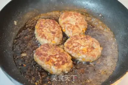 Make Japanese roast beef cake step 12
