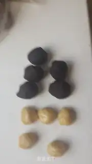 Make A wide moon cake step 1