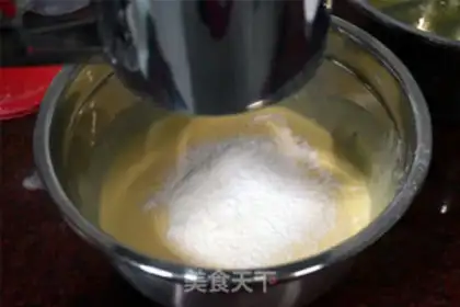 Make Little yellow cheesecake step 6