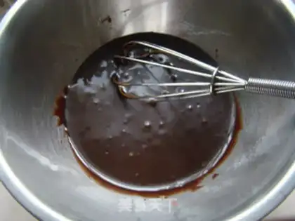 Make Chocolate pineapple step 0