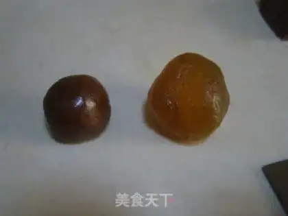 Make Chocolate pineapple step 3
