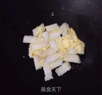 Make Eggs and larvae step 1