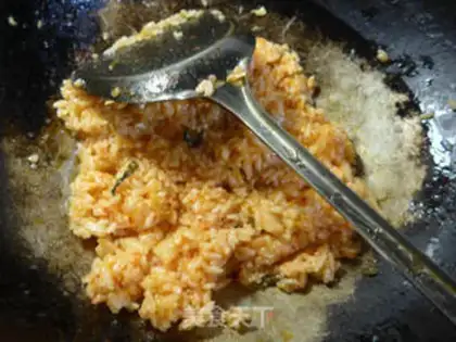 Make Egg pickles and rice step 2