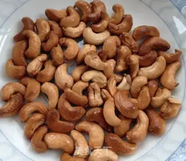 Make Pie pie with cashew nuts step 10