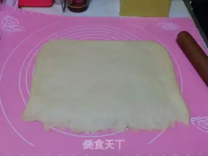 Make Cranberry rolls step 4