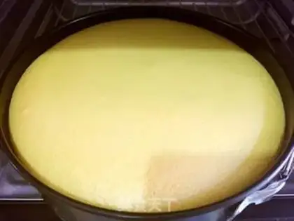 Make Pray for the twilight cake step 16
