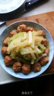 Make Creamed meatballs step 8