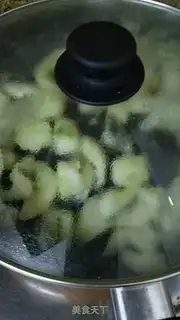 Make Tomato cucumber cake step 4
